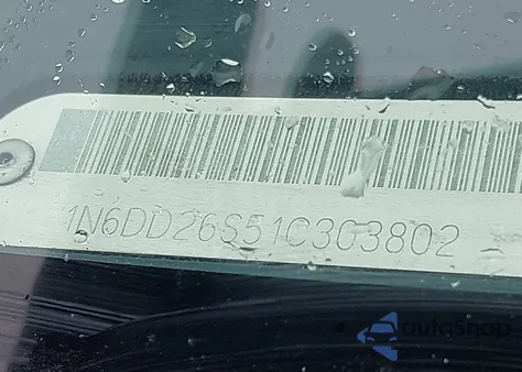 2001 Nissan Frontier Xe z USA, uszkodzony, nr VIN 1N6DD26S51C303802